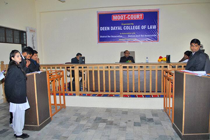 moot-court